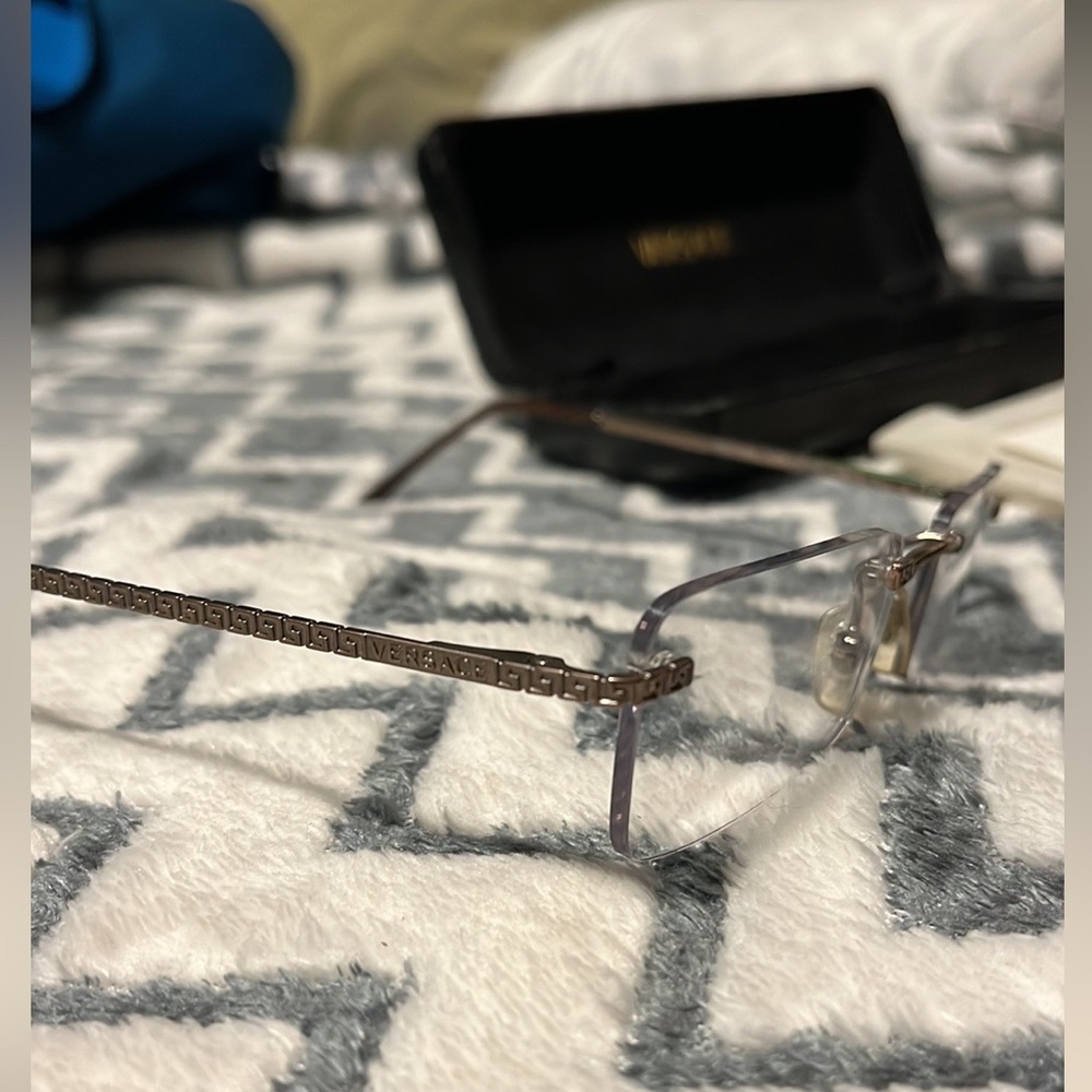 Versace! Super Nice Mint Condition… Comes complete.. NEW LISTING
